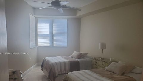 19900 W Country Club Dr