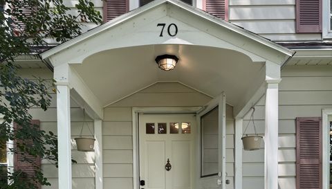 70 Gay St