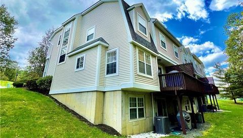150 Delafield Ln