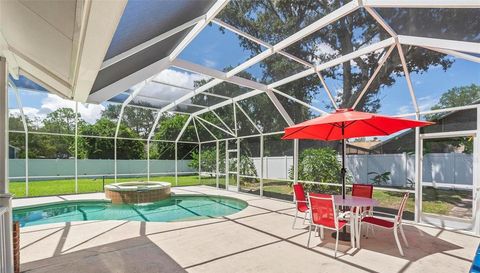 27 WINDING CREEK WAY