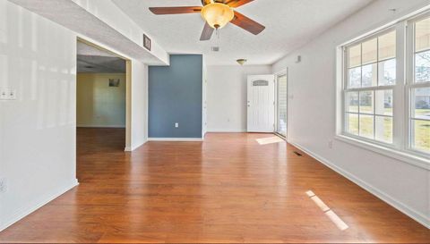 1815 Pointed Leaf Ln