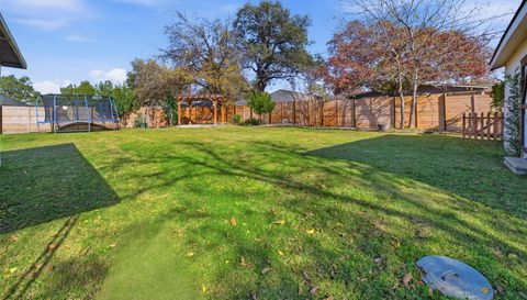 1609 Mesquite LN