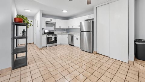 1053 Cromwell Avenue