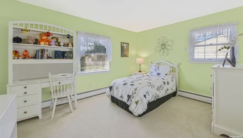 3 Yarmouth Ln