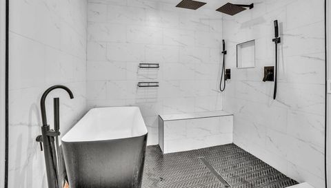 5374 Crooked Oak Cir