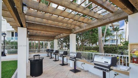 21205 Yacht Club Dr
