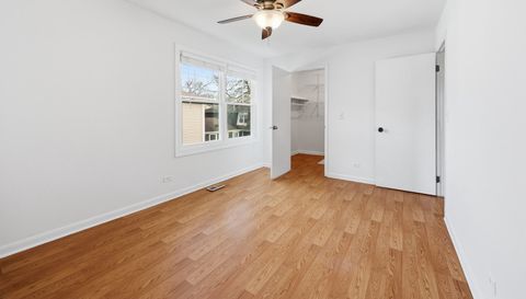 377 Farmingdale Circle