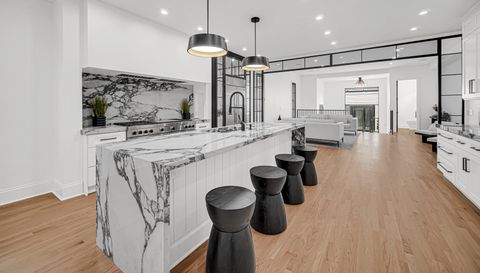 3434 W Palmer Street