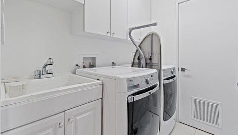 2335 Ocean Boulevard