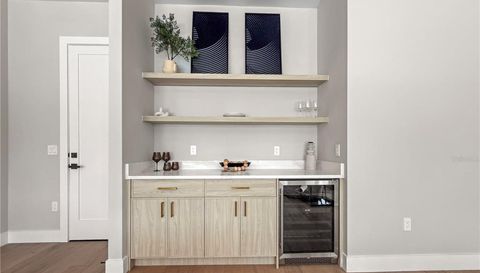 1326 W NEW HAMPSHIRE STREET