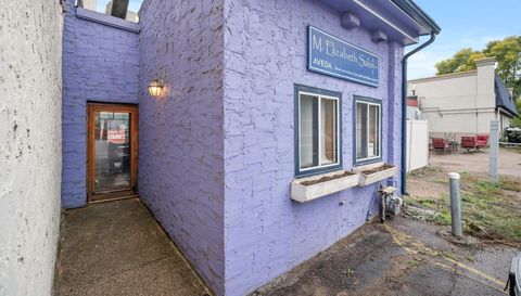 214 N Chestnut Street