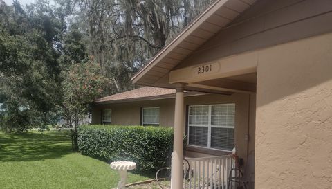 2301 NE 32nd Pl