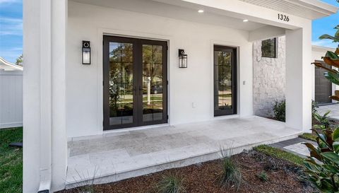 1326 W NEW HAMPSHIRE STREET