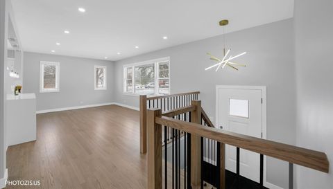 2N356 Prairie Avenue