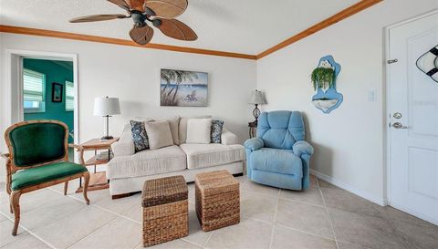 1255 Tarpon Center Dr