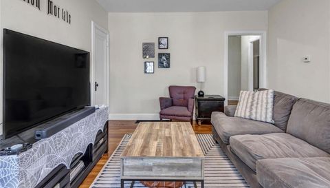 1129 Moorlands Drive