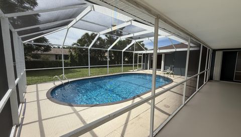 2122 SE 13th Terrace