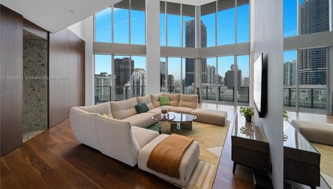 1300 Brickell Bay Dr