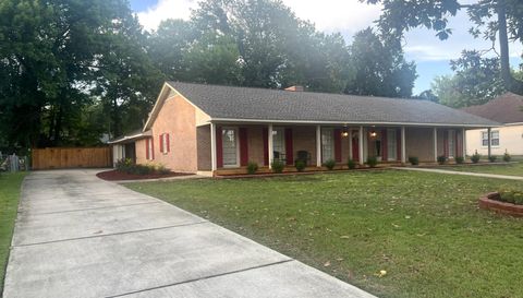 2347 Wentworth Dr