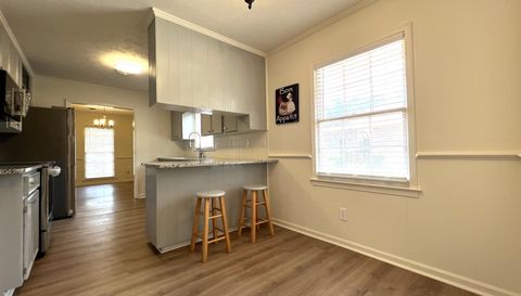 2347 Wentworth Dr