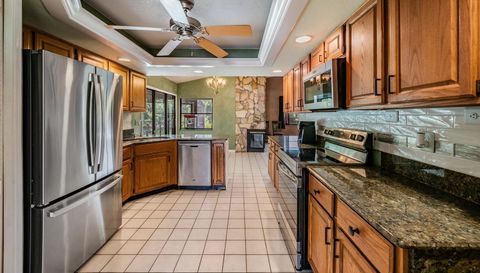 3817 Nicholas Cir