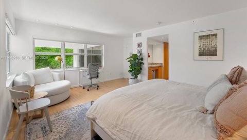 2721 22nd Ave