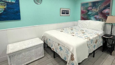 200 E Beach Blvd 303