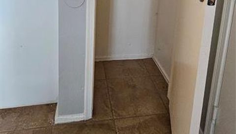 1400 GANDY BOULEVARD N