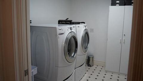 25065 Rock Springs Hollow Rd