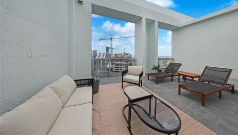 92 Sw 3rd St