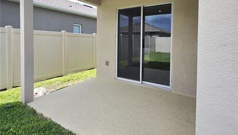 10156 AGAVE COURT
