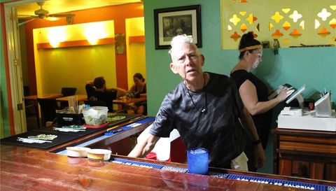 17 Calle Carlos Lebrun