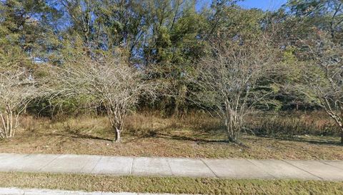 00 Moncrief ROAD W