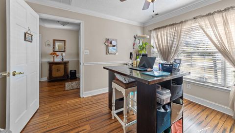 200 Silverbelle Blvd