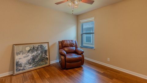 6906 Cedar Breeze