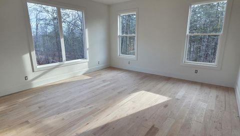 7048 Nichols Cove Dr