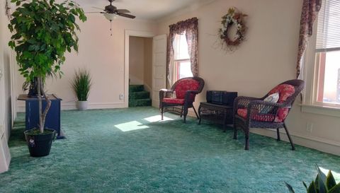 2511 Washington St NE