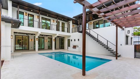 730 Zamora Ave