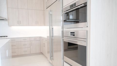 9516 Riverside Pk Dr