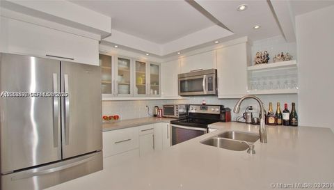 100 Bayview Dr