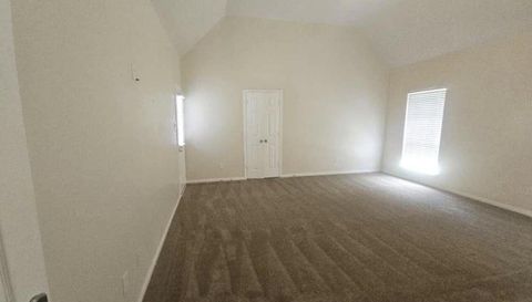 2906 Little Branch Ct