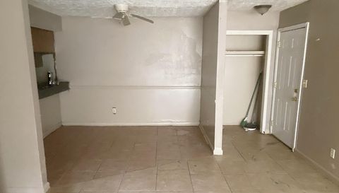 5918 Sutcliff Square