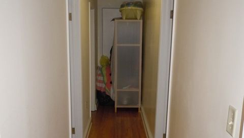 138 W Irving Park Road