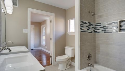 4657 Selkirk Dr