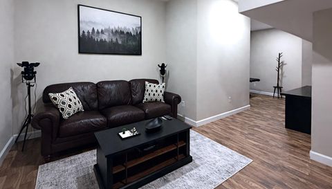 1118 Cross Pointe Dr