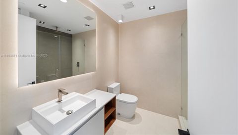 1300 Brickell Bay Dr