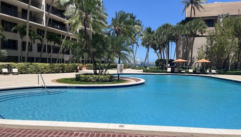540 Brickell Key Dr