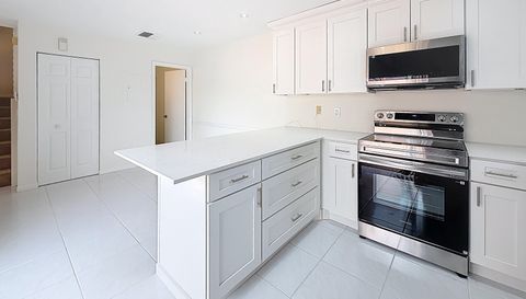 7496 Courtyard Run E