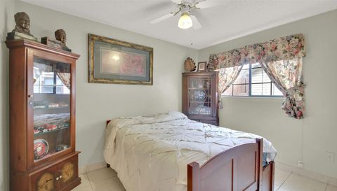 1713 Parkside CIR