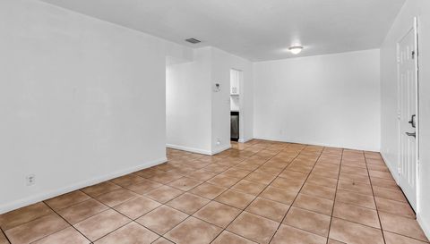 2719 NW 39th Terrace